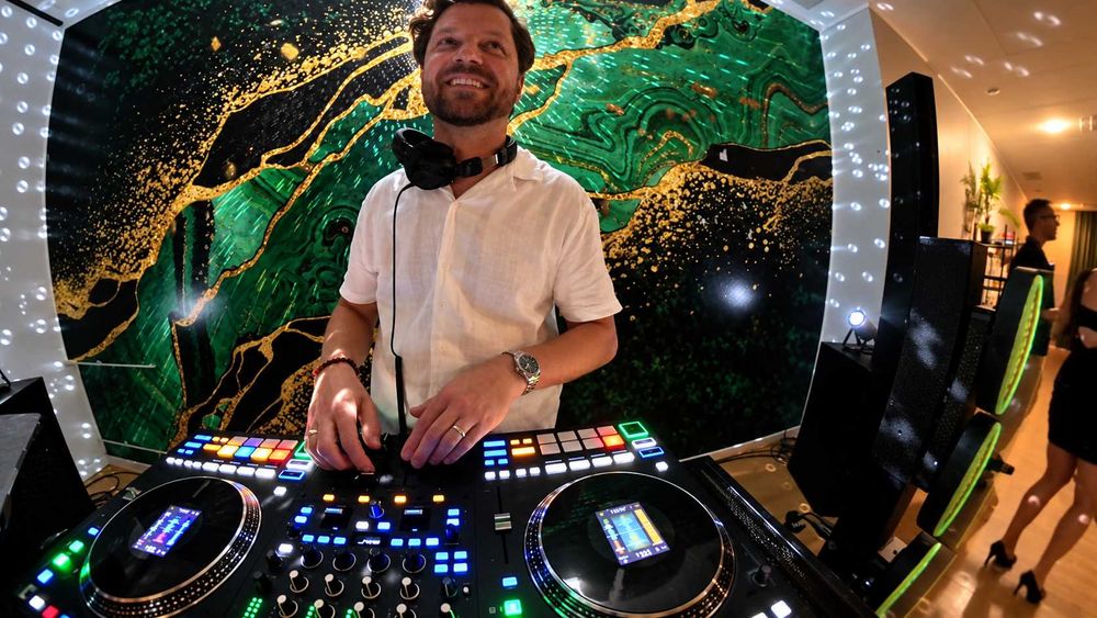 DJ Konferansjer IMPREZY FIRMOWE / Integracje / wesele / urodziny / event | Wrocław | jęz. EN/DE