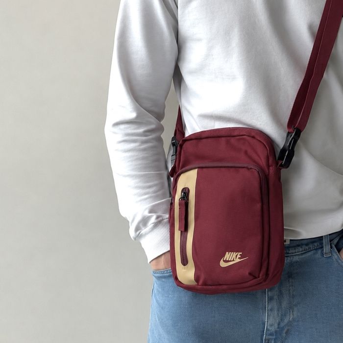 Сумка через плече Nike tech fleece месенджер найк теч фліс бананка