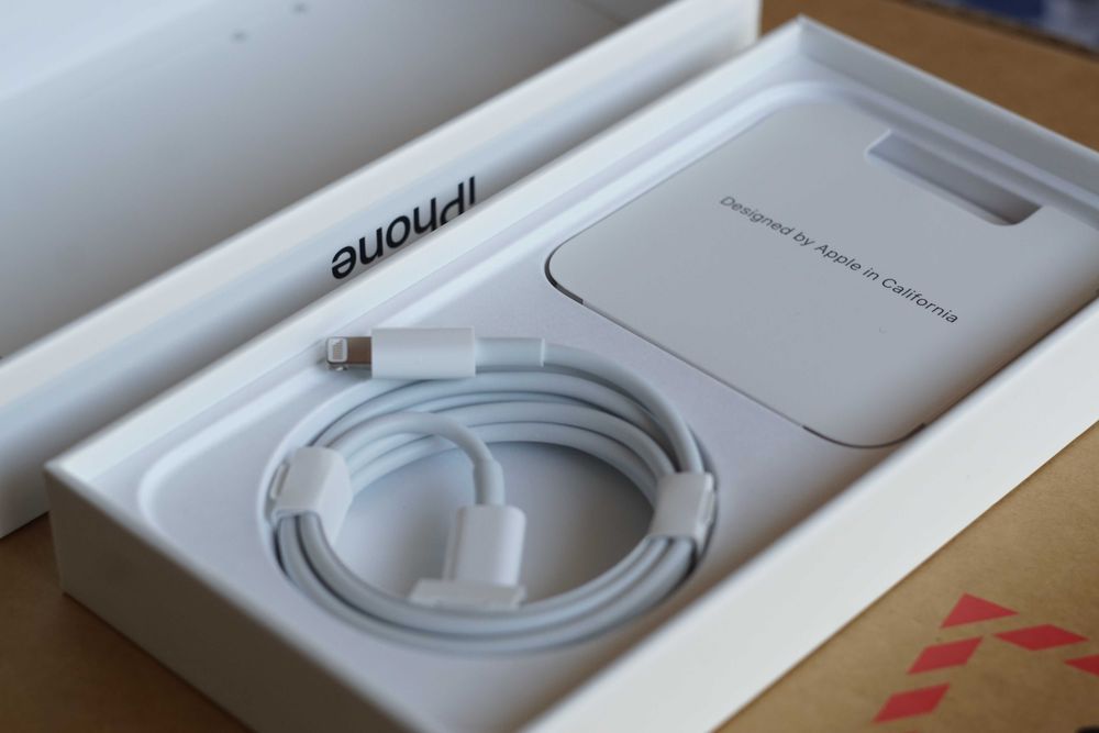 iPhone 12 128GB Preto