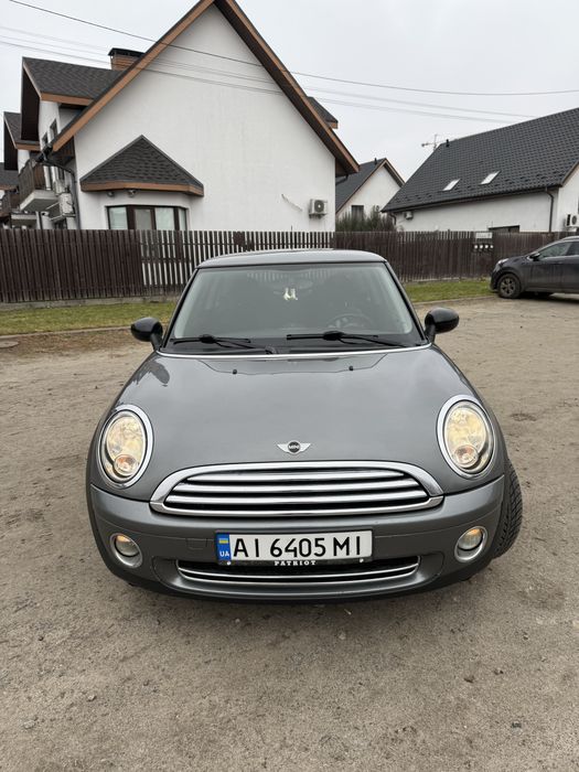 Mini coper one.