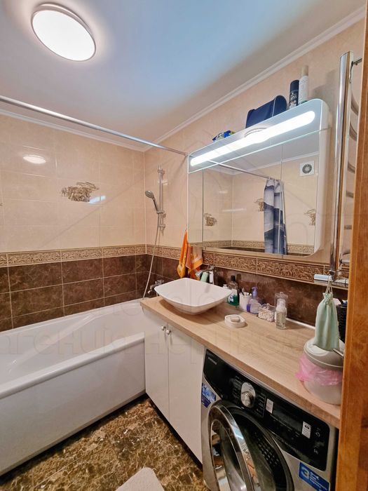 3 кімнатна квартира 82м2 в новобудові з ремонтом в районі Масани-KI