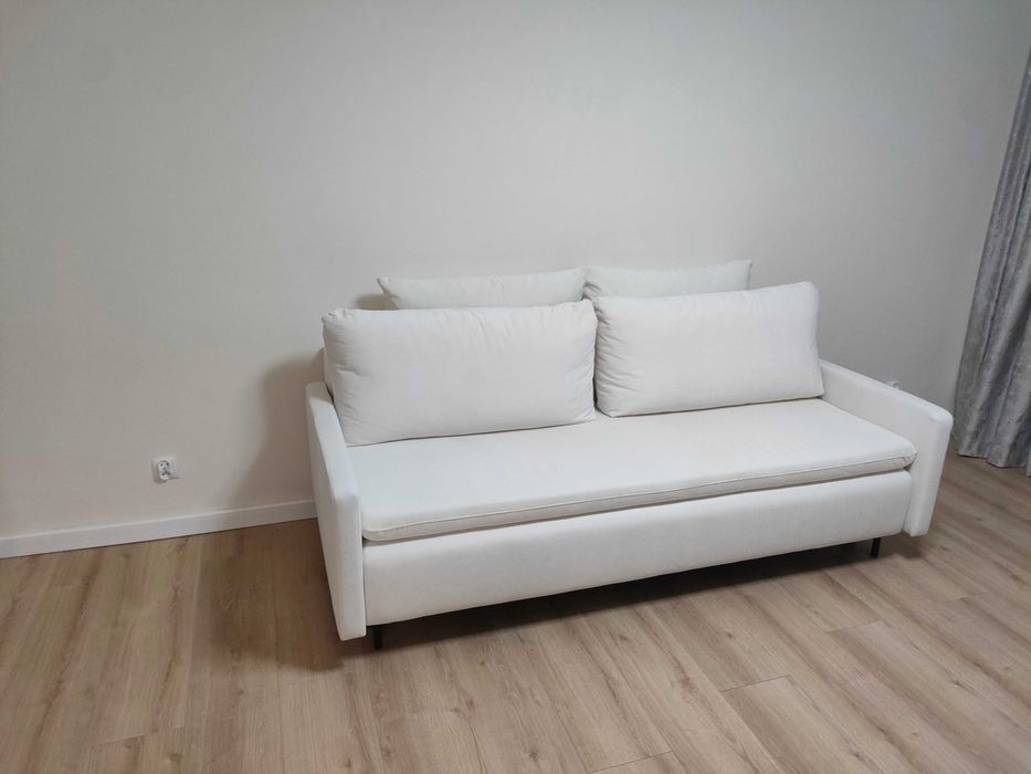 Kanapa z funkcją spania i pojemnikiem na pościel kremowy szenil