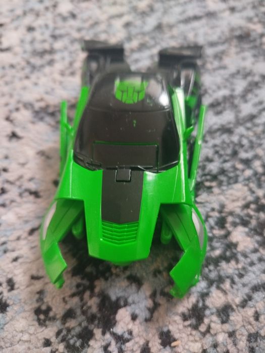 Zabawka figurka Transformers.