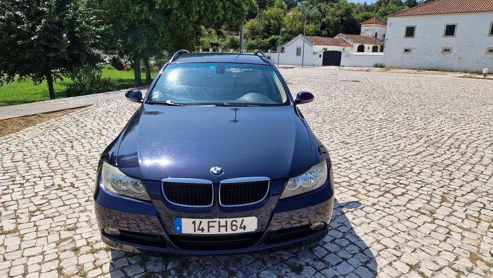 Bmw 320d touring foto 3