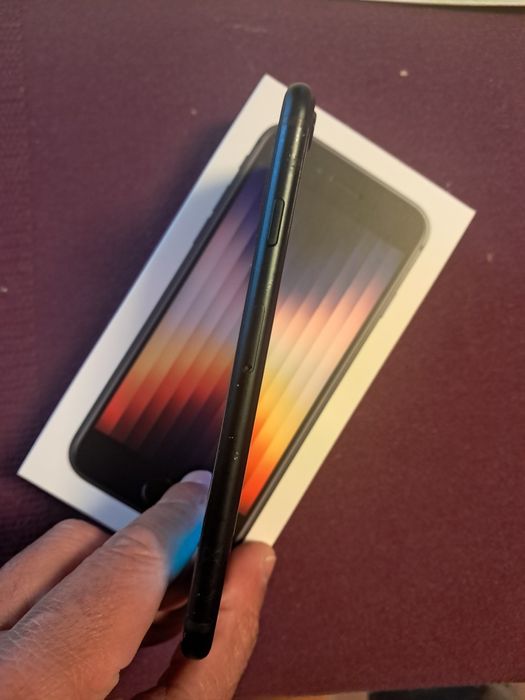 IPHONE SE 2020 64GB em bom estado e BOM PREÇO