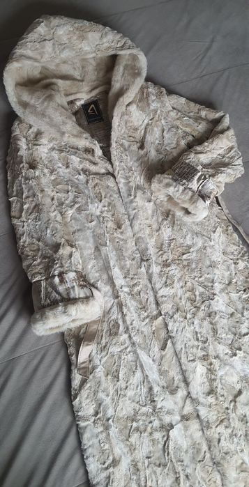 Casaco comprido pêlo Anton & Moda