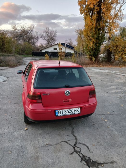 Продам Volkswagen Golf 4 1.6 sr
