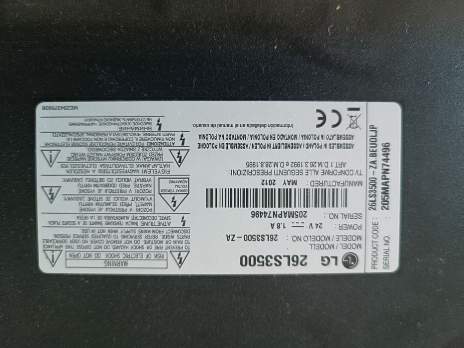 Tv led LG  (avariada)com alimentação e comando