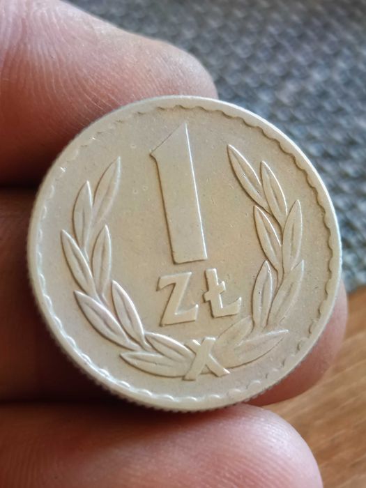 Sprzedam monete 1 zloty 1966 rok mala skretka
