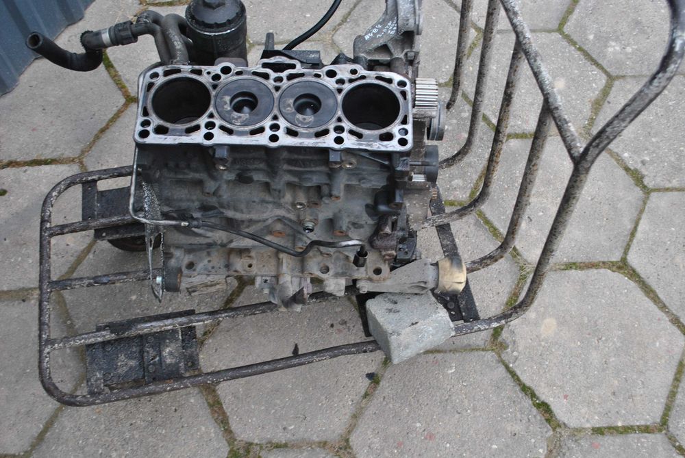 Dół silnika Audi A4 b7 2.0tdi 170km