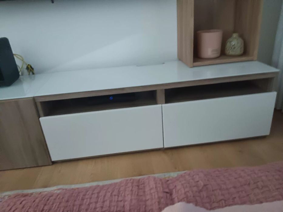 Móvel de TV e aparador IKEA (conjunto de móveis que dá para conjugar de várias formas)