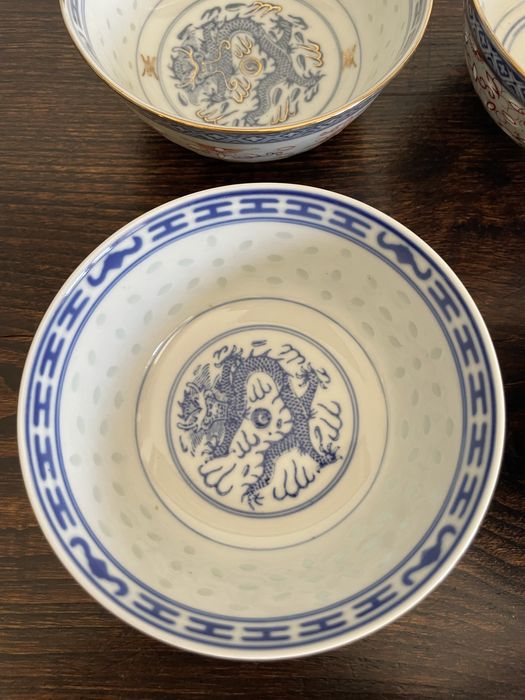 Taças em porcelana chinesa com colher