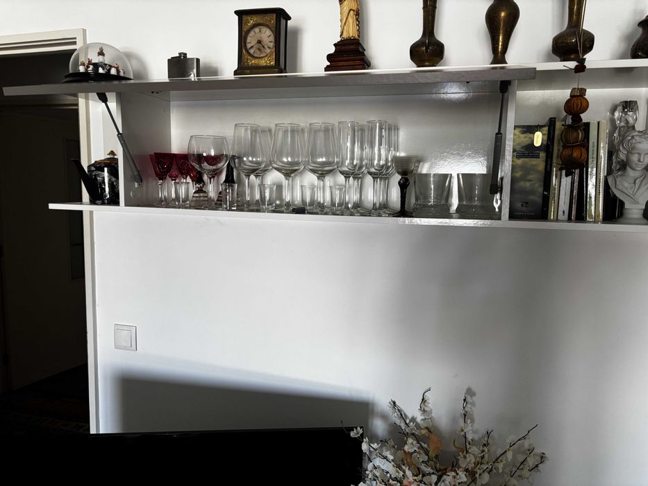 Móvel de Sala Nórdico Branco/Cinza – Compacto & Moderno