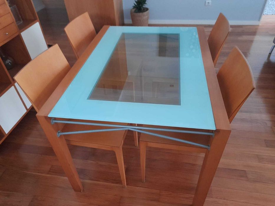 mesa de sala de jantar + cadeiras