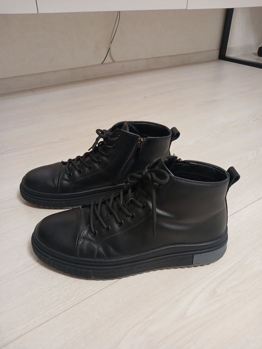 Черевики чоловічі