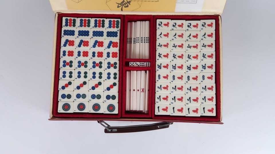 Mahjong - Jogo Chines com mala
