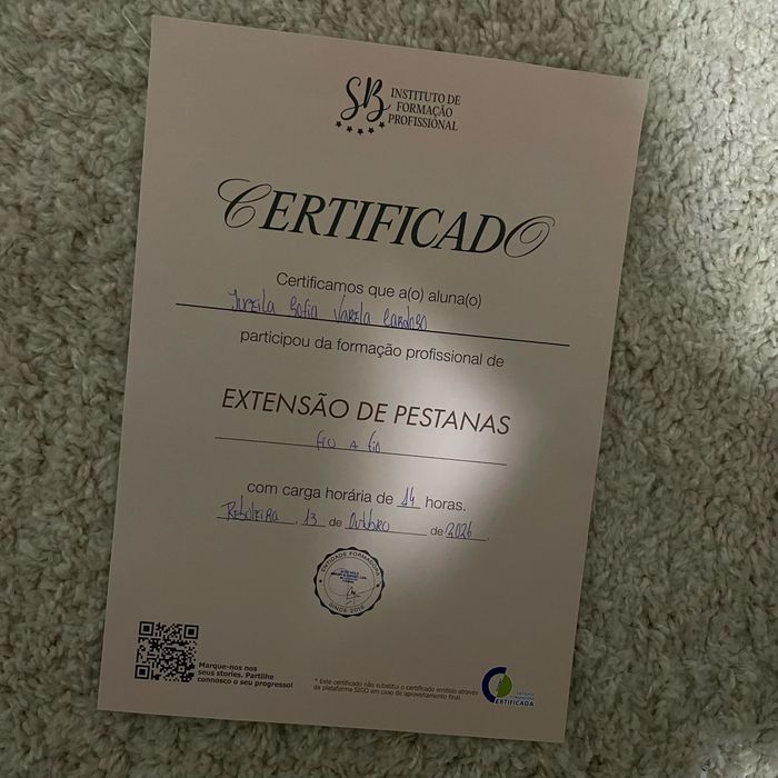 Extensão de pestanas (cilios)