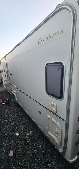 Caravana cama fixa
