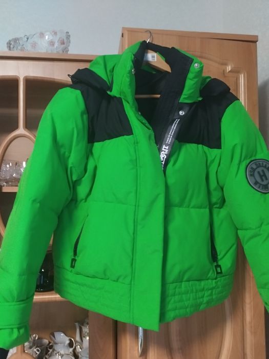 Продам куртки б.у. в чудовому стані