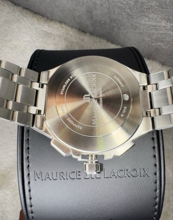 Relógio Maurice Lacroix Aikon Chronograph AI1018-SS002-330-1