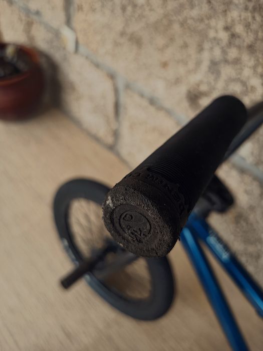 Bmx profissional  montada ás peças