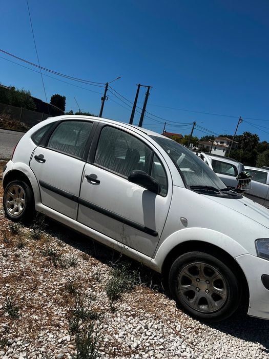 Boa tarde tenho um carro que já não uso pra vender