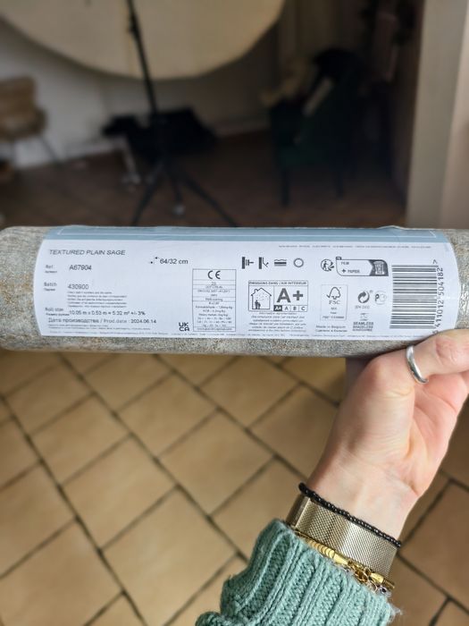 Tapeta ze złotym dodatkiem