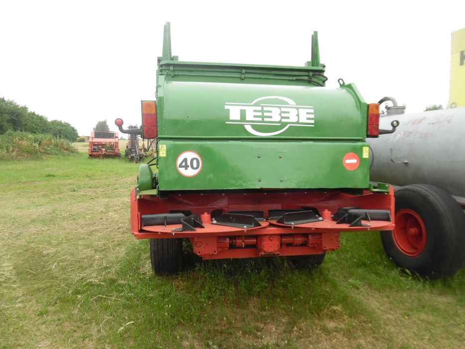 Rozsiewacz wapna i pomiotu  ,Tebbe' 14ton