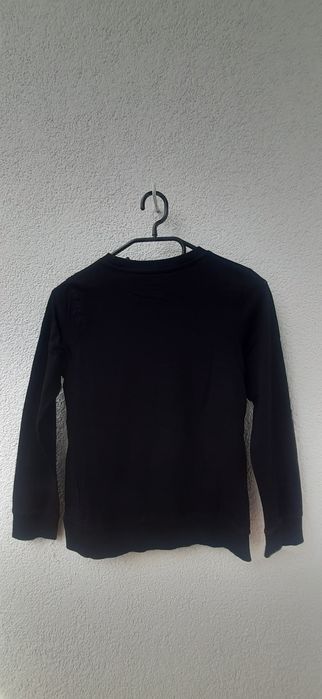 Bluza nie rozpinana.