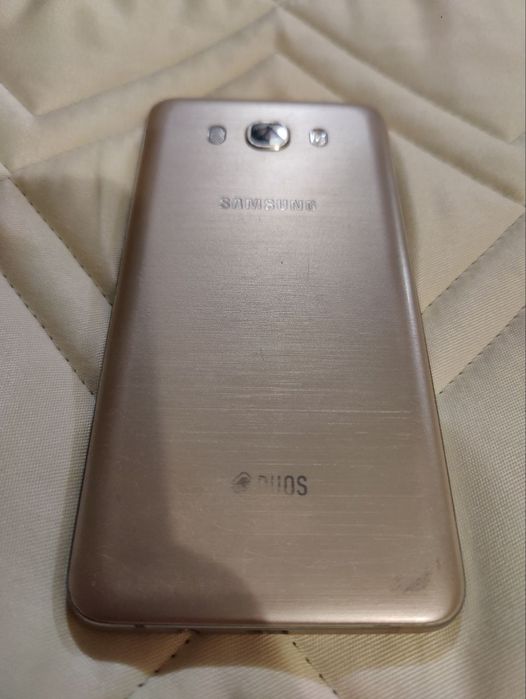 Смартфон Samsung galaxy J7 2016(SM-J710F)16 GB Gold-Робочий