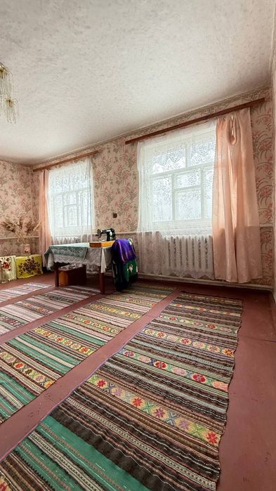 Продаж будинку в селі Могутнє