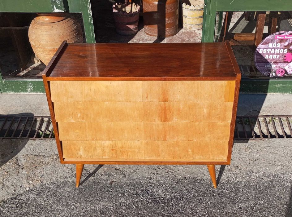 Cómoda vintage anos 60/70