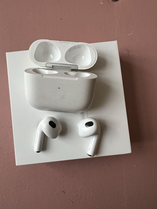 Продам навушники Apple AirPods