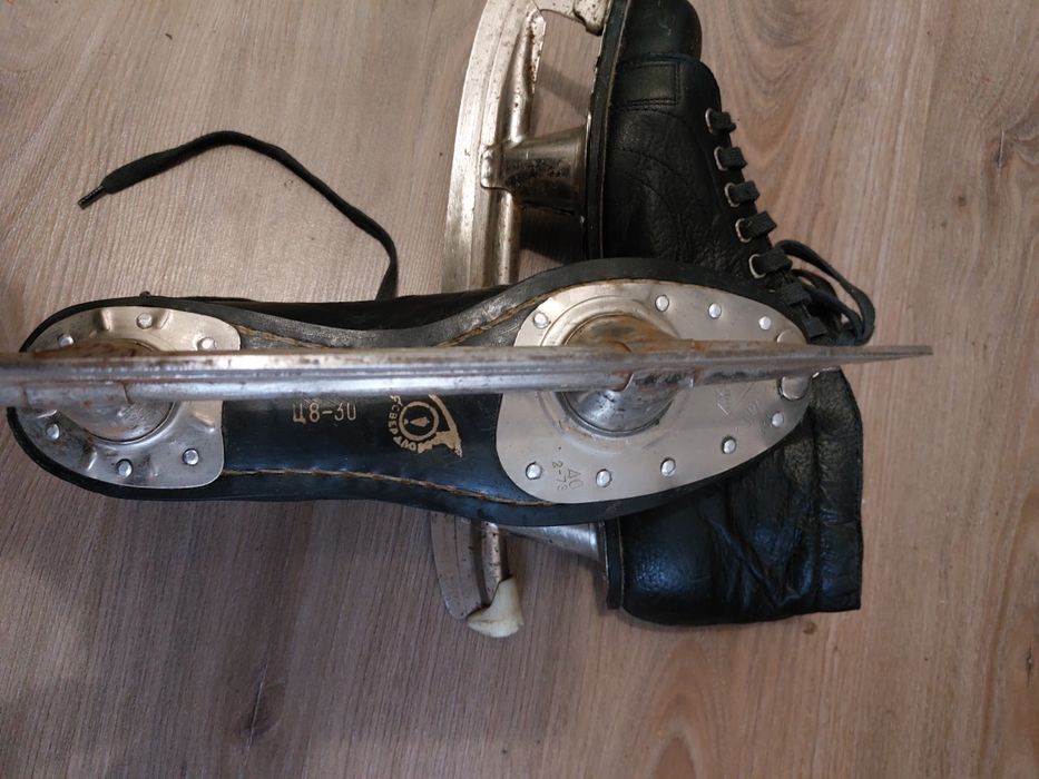 Ковзани чоловічі