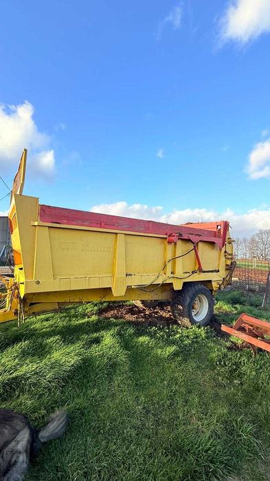 reboque espalhador de estrume 10ton.