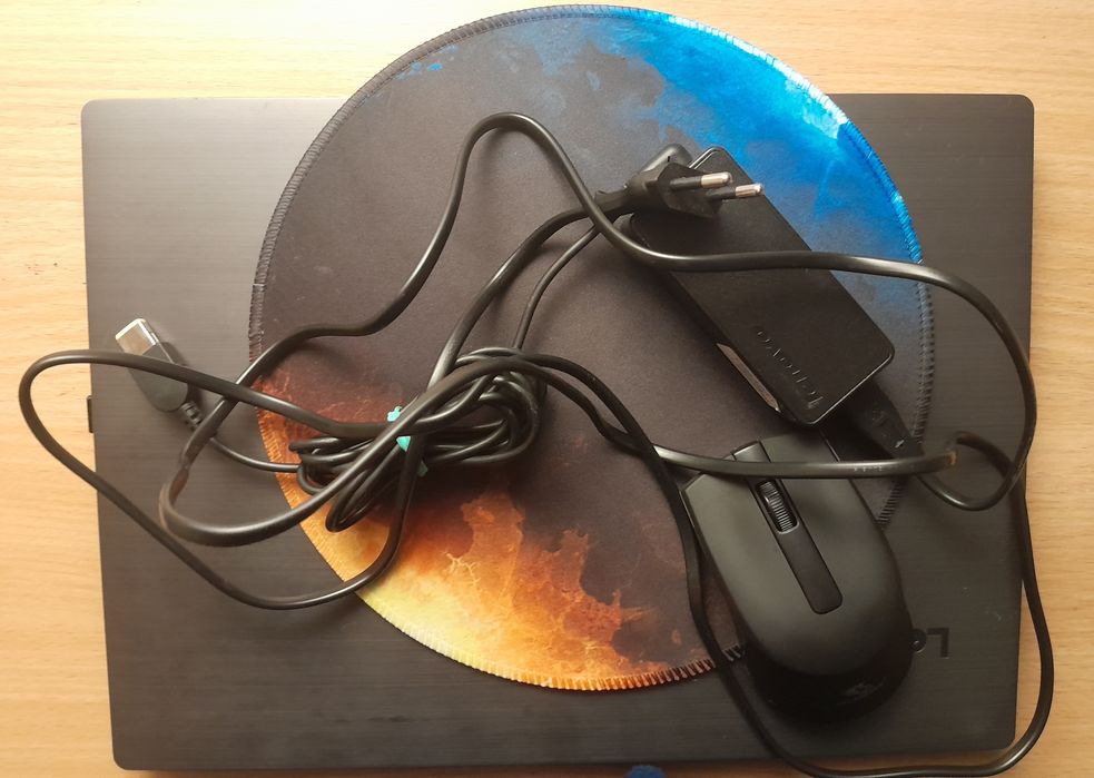 Lenovo V330-14 Ryzen