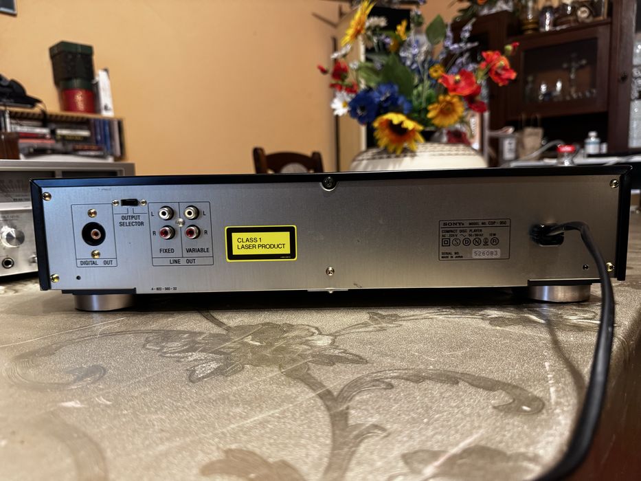 Odtwarzacz CD SONY CDP 950 z oryginalnym pilotem