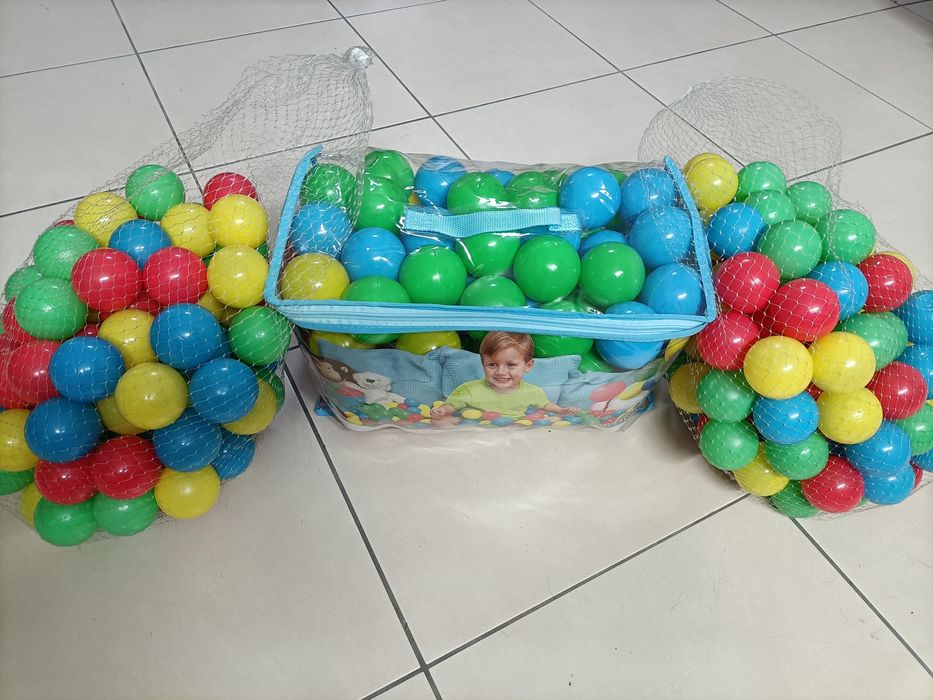 Bolas coloridas novas