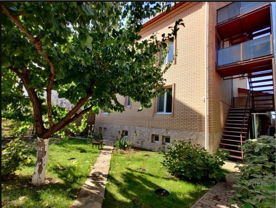 Дом на 10 Станции Фонтана. 3 сотки. Гараж