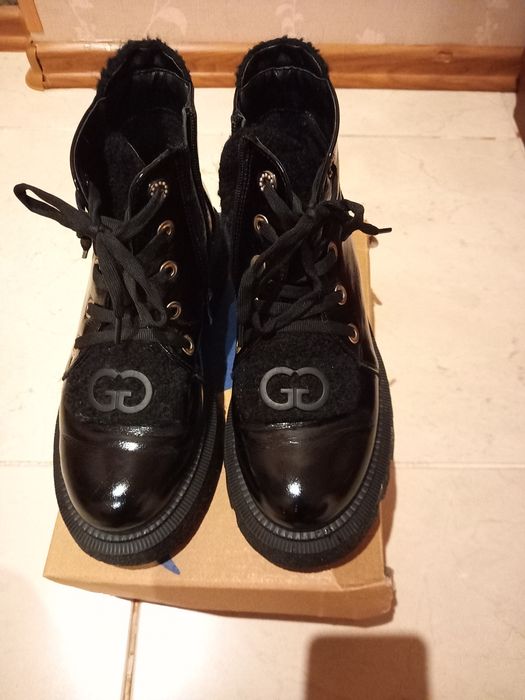 Женские кожанные ботинки