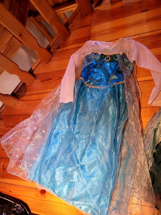 stroje sukienki karnawałowe elsa, anna,  bella