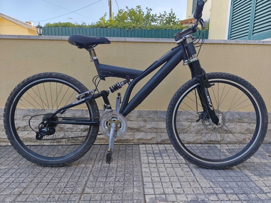 Bicicleta BTT Active 26" – Dupla Suspensão – Shimano Deore (24 Vel.)
