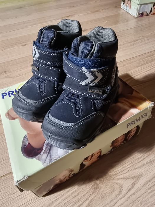 Нові дитячі зимові чобітки