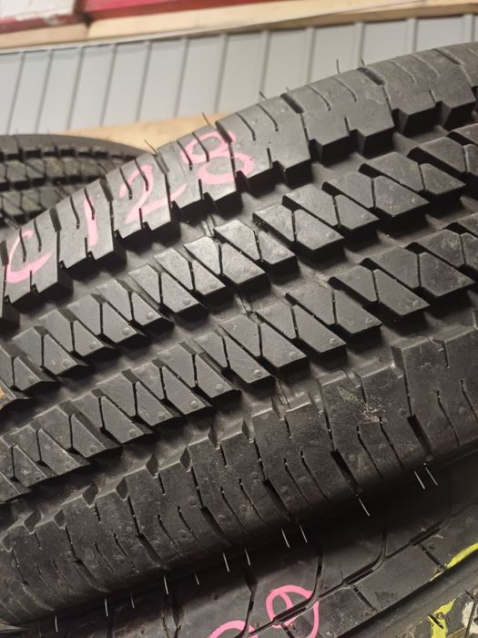 Продам летние новие шини 205/r16 C