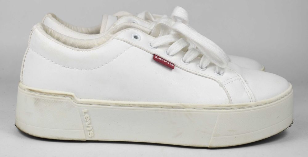 Używane  trampki damskie Levi's Tijuana 2.0 rozmiar 36