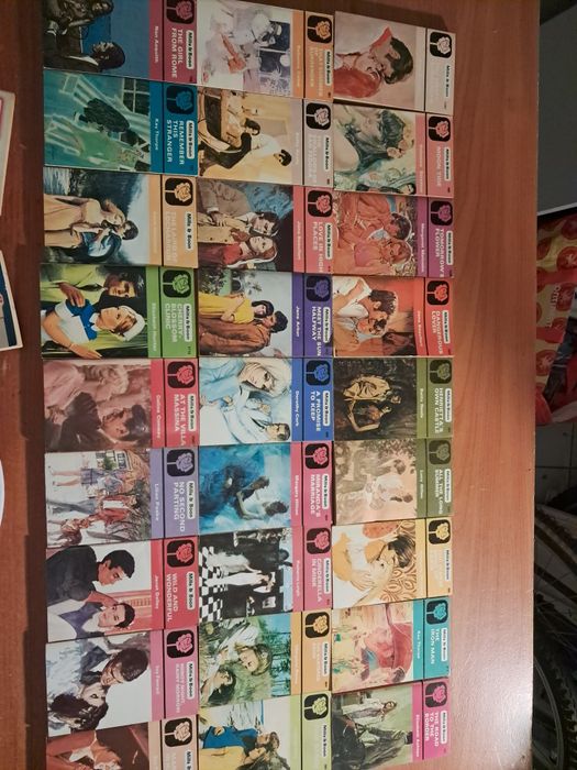 Romances bolso em inglês,Mills & Boon, A Candlelight  ecstasy romance