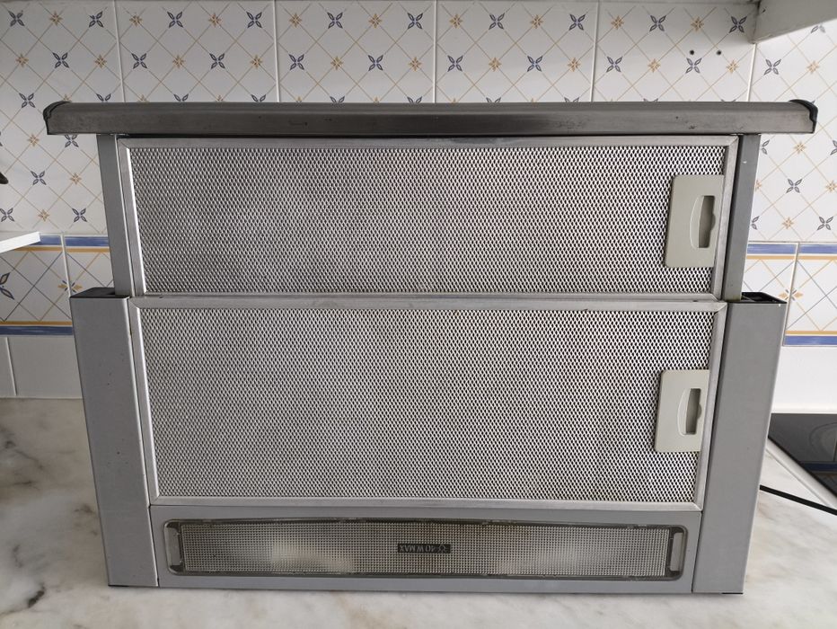 Exaustor Teka telescópico 2 velocidades