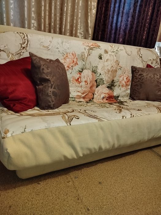 Диван раскладной.Доставка