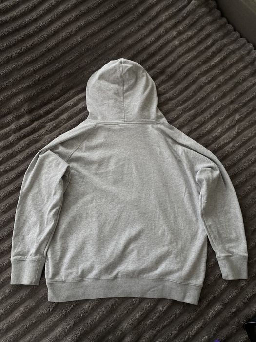 худи от бренда GAP