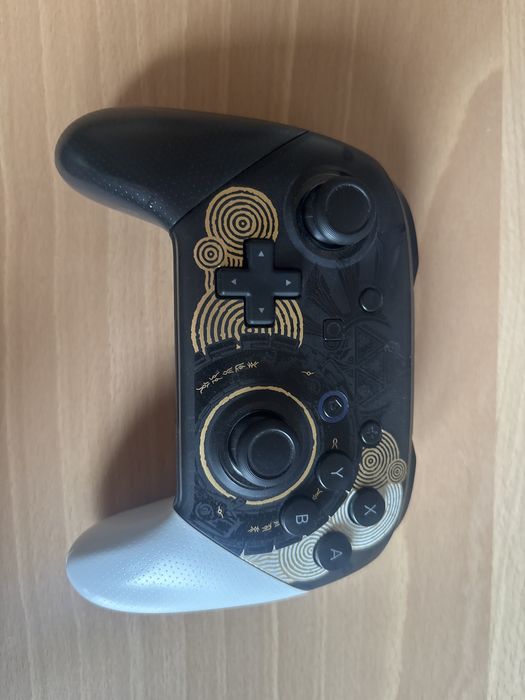 Nintendo Switch Pro Controller